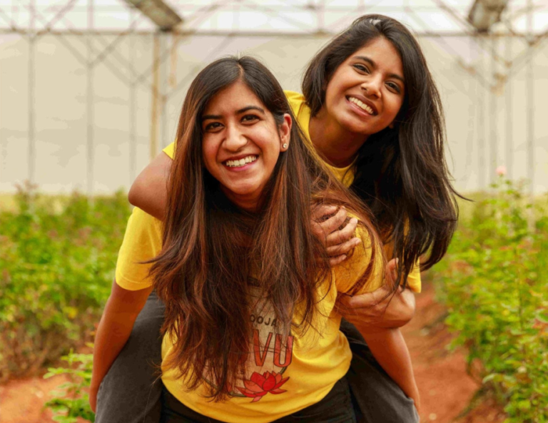 Flower delivery startup by Duo Sisters generates INR 8 cr tunrnover annually. Grabs INR 1 cr for 2% equity from Sharks